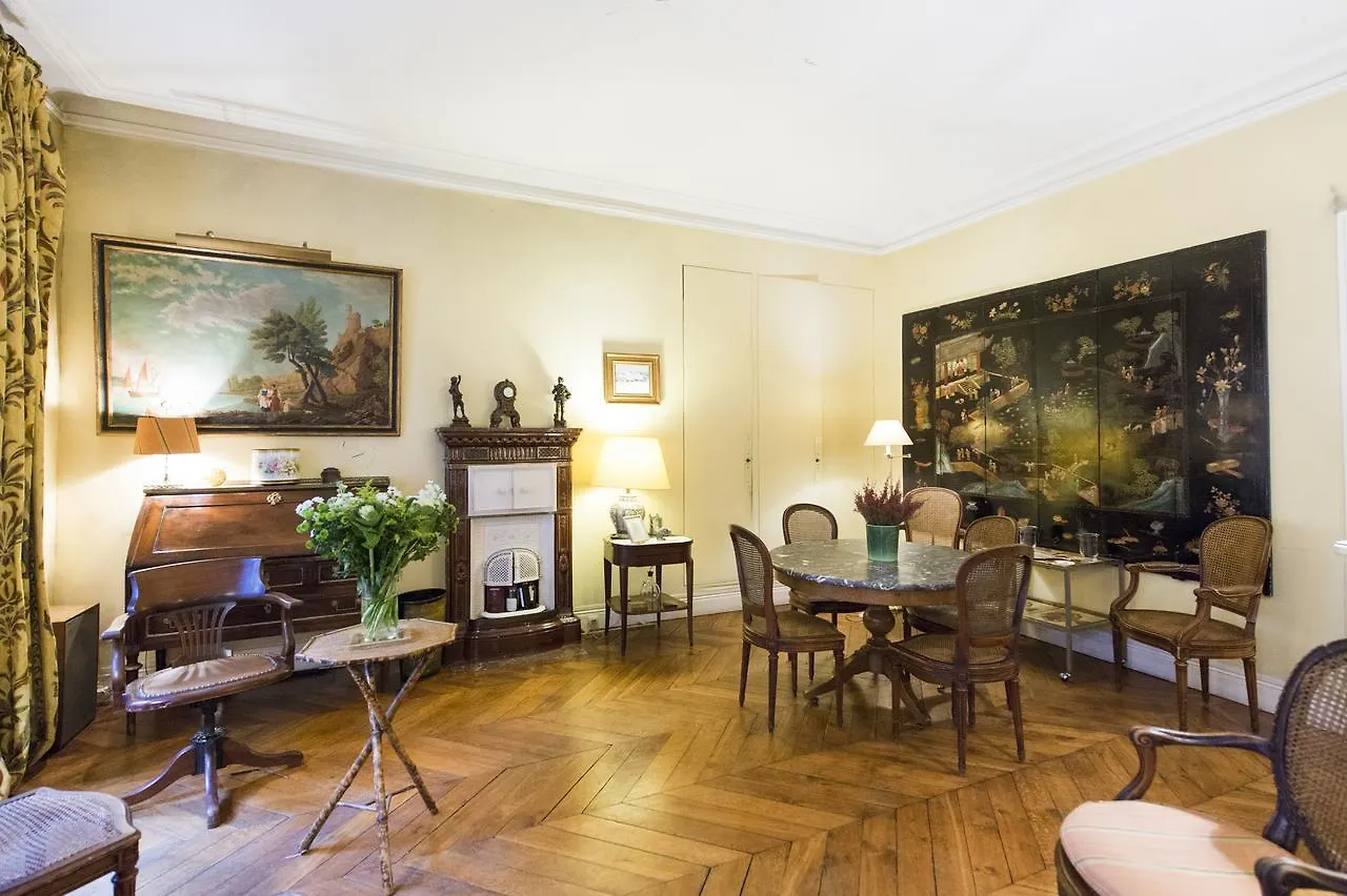 Apartamento Veeve - Charming Bonaparte París